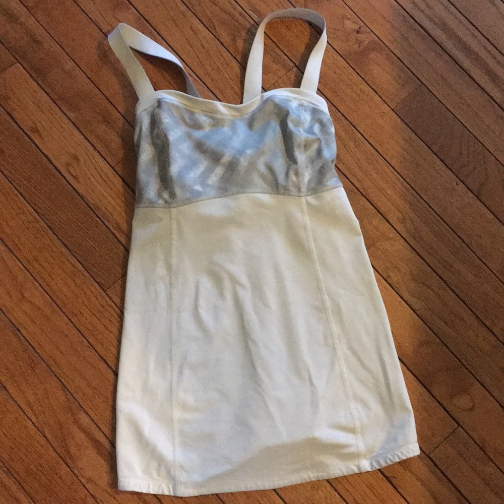 Lululemon workout tank